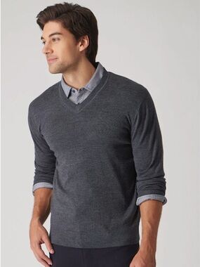 J. Crew Men's Grey V-Neck Sweater